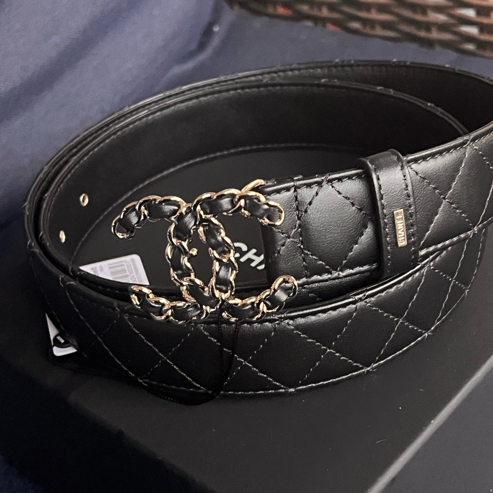 ❤️‍🔥CHANEL ❤️‍🔥NEW QUILTED BLACK BELT SIZE 95